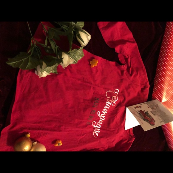 Long Sleeve Tee ❤️🥰👏 - Picture 2 of 3